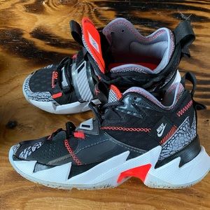 NIKE JORDAN SNEAKERS